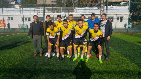 Gazi Ömer Bey Anadolu Lisesi Futsalda İl Dördüncüsü Oldu