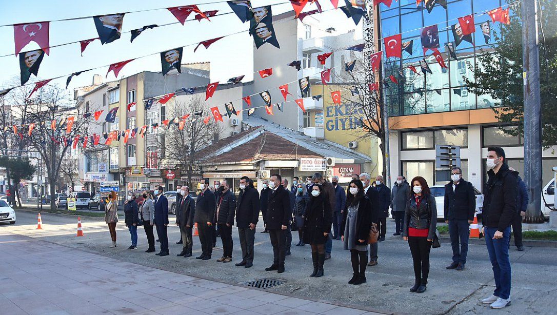 24 Kasım Öğretmenler Günü Kapsamında Çelenk Töreni Yapıldı.